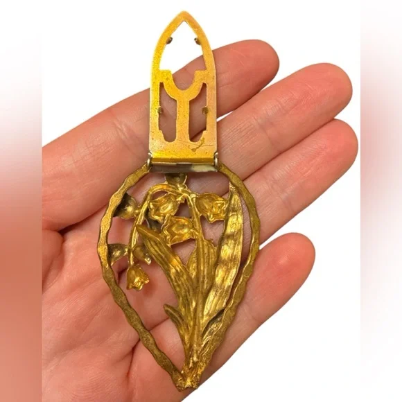 Vintage Lily of the Valley Dress Clip - Picture 4 of 4